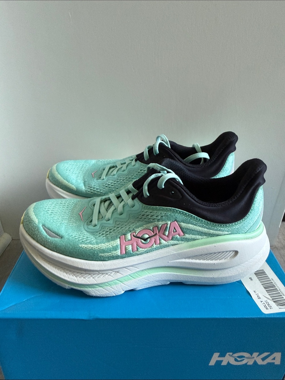HOKA Bondi 9 Women's Mint Running Shoes - Lightweight Cushioning